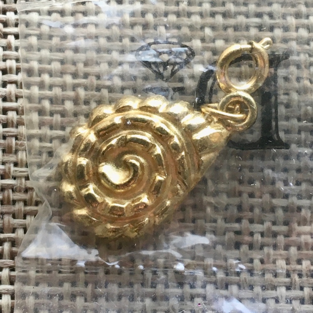 Diamonds International Shell Charm Gold Tone